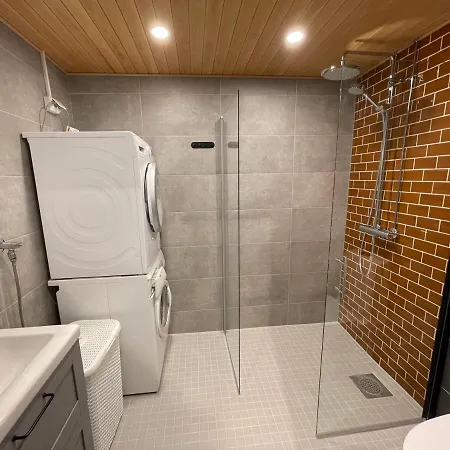 The Cupcake / Kuppikakkuyksioe Daire